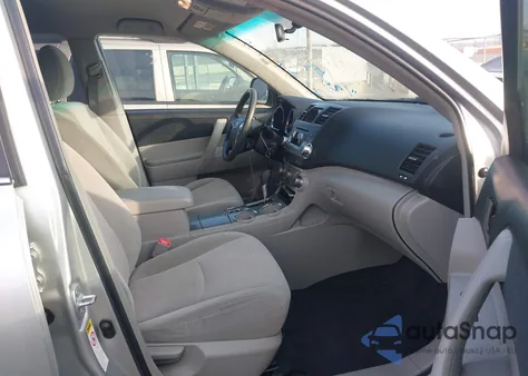 2011 Toyota Highlander from USA, damaged, VIN 5TDZA3EH9BS008313